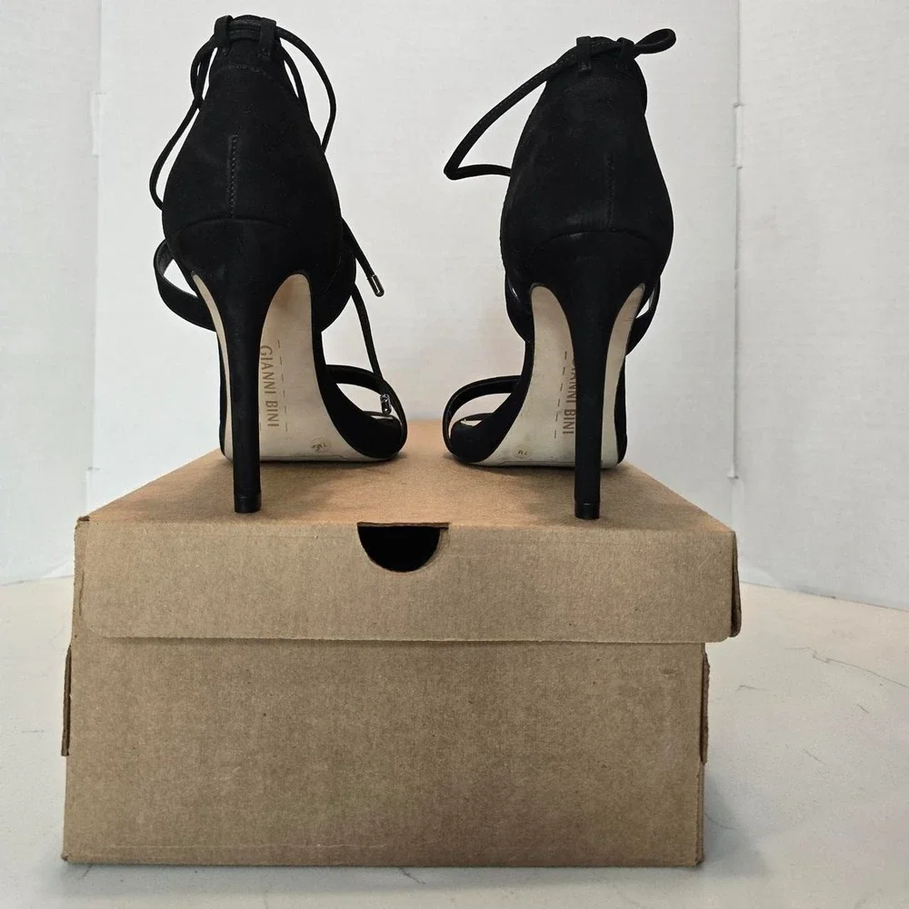Gianni Bini Black Suede Heels Wrap Around Ankle Strap Women's Size 7